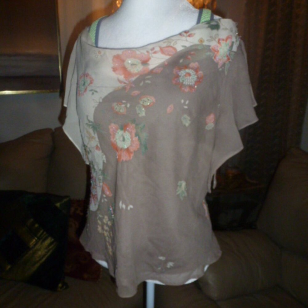 ✨ Adrianna Papell Silk Beaded Floral Blouse – Women’s Size 10 Petite (Vintage) ✨
